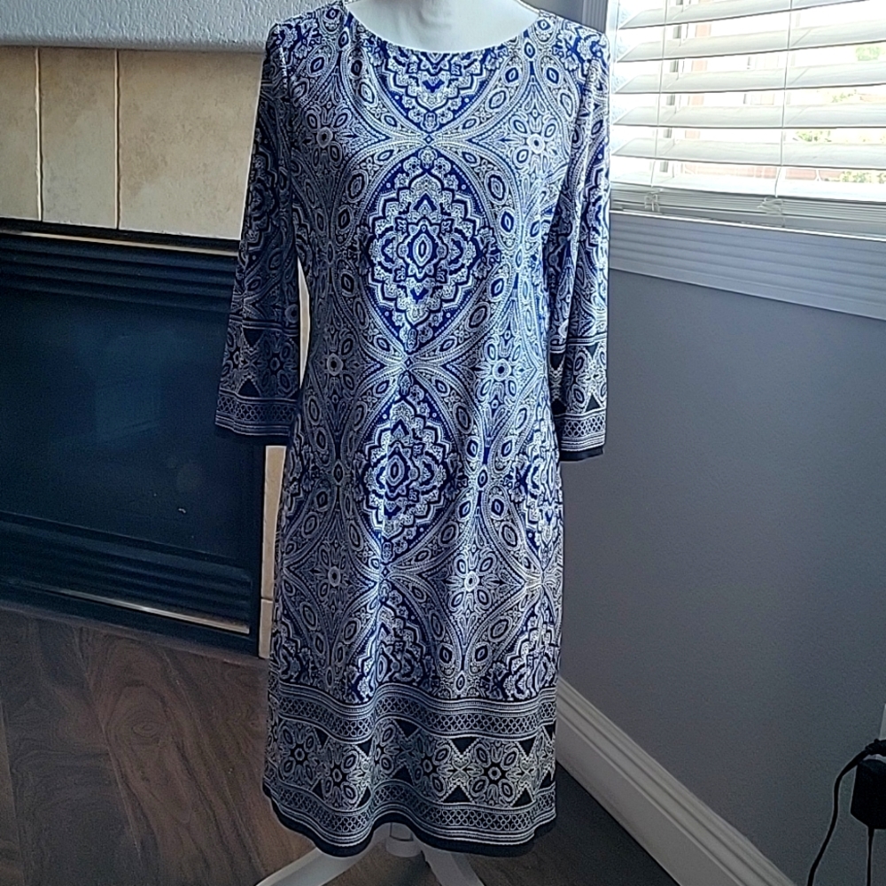 Maggy London size 12 shift dress, blue, white, and black geometric patterns